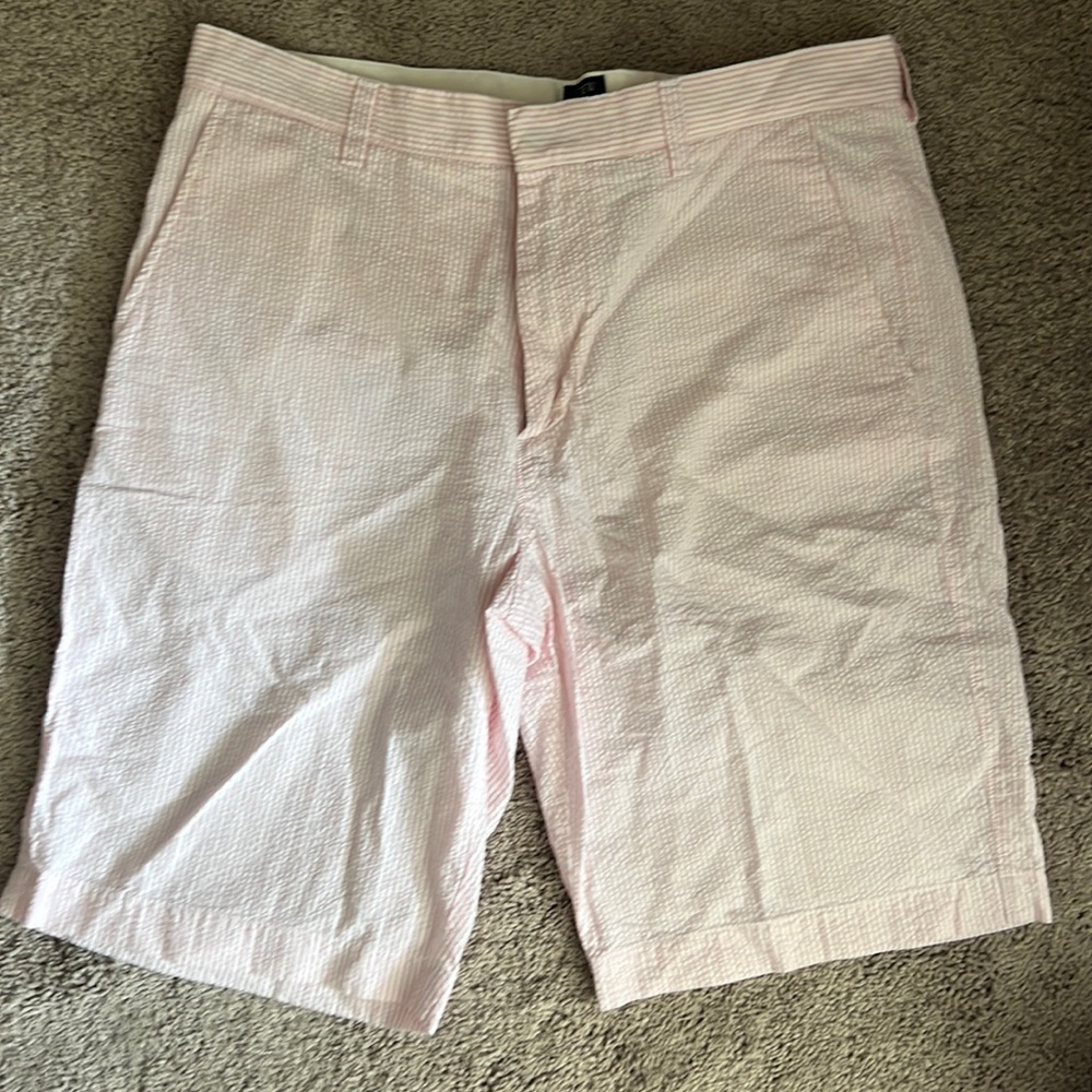 J Crew Mens Rivington pink sear-sucker short - size 34